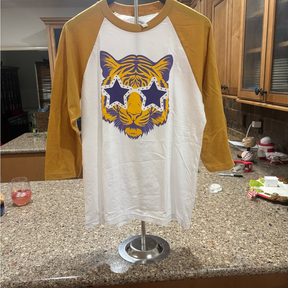 Women’s Tiger Graphic Shirt - Gold and Purple